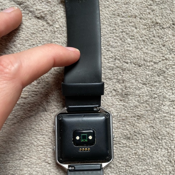FitBit Blaze and Accessories - Picture 4 of 5